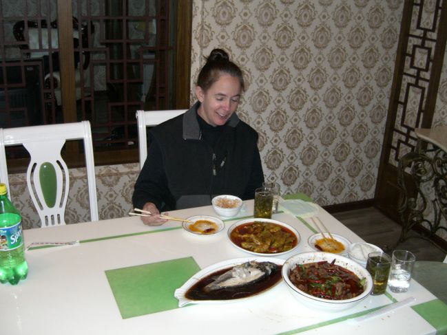  2006:09:11 07:13:12   Room Service Dinner in Atomic City Hotel - photo 2.jpg